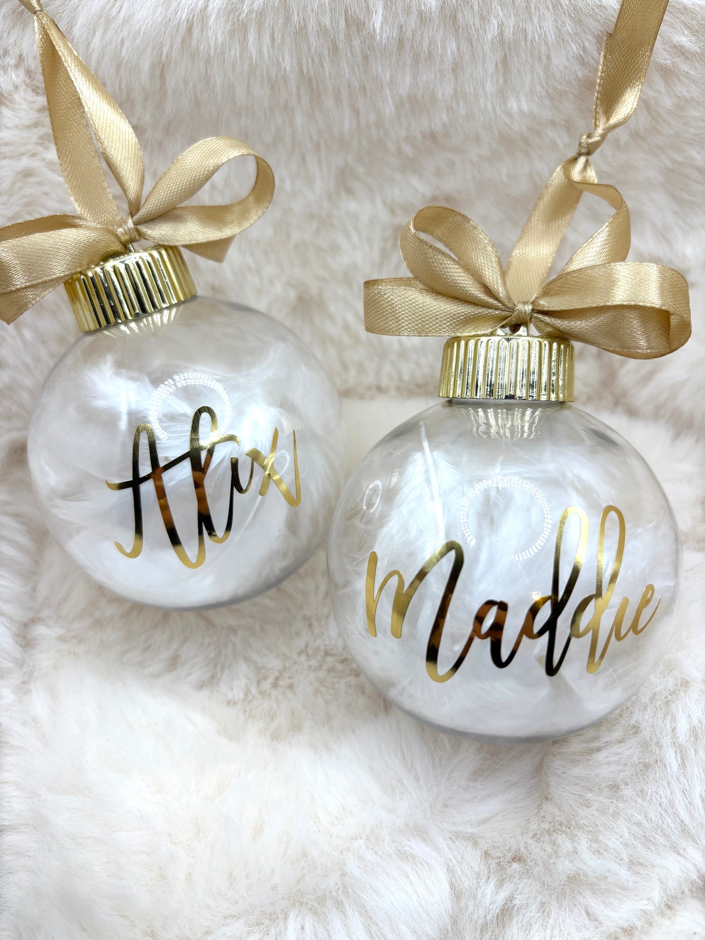Boule de Noël Personnalisée avec Prénom – Décoration de Noël Fait Main