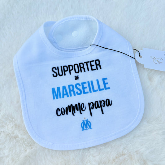 🍼 Bavoir Personnalisé "Supporter de Marseille comme Papa" – Cadeau Bébé Original 💙⚽